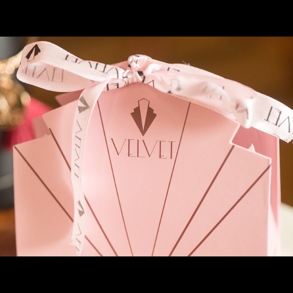 Set of Paris Collection from Velvet Jewrerly - Picture 2 of 7